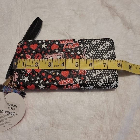 Betty Boop Wrislet New - Picture 10 of 11